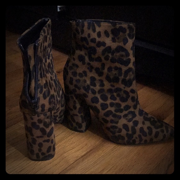Faux suede leopard ankle booties - Picture 1 of 5